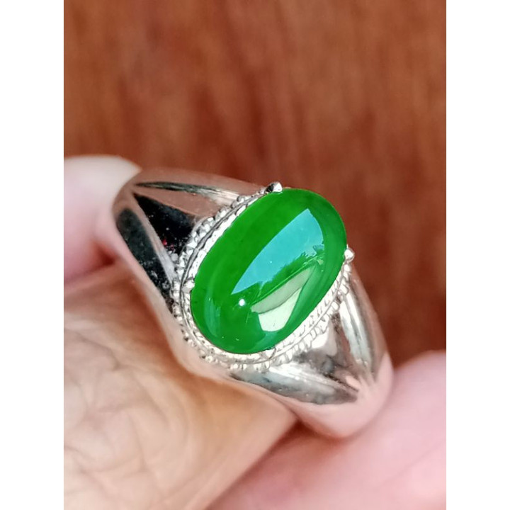 Certified Genuine Burmese Jade Ring - Size 58