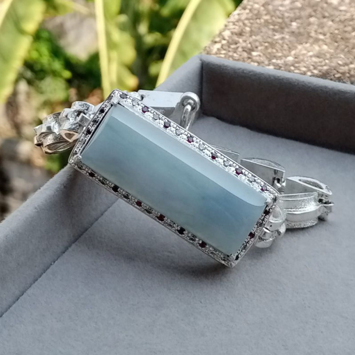 Genuine Burmese Jade Men's Bracelet - Stylish and Durable