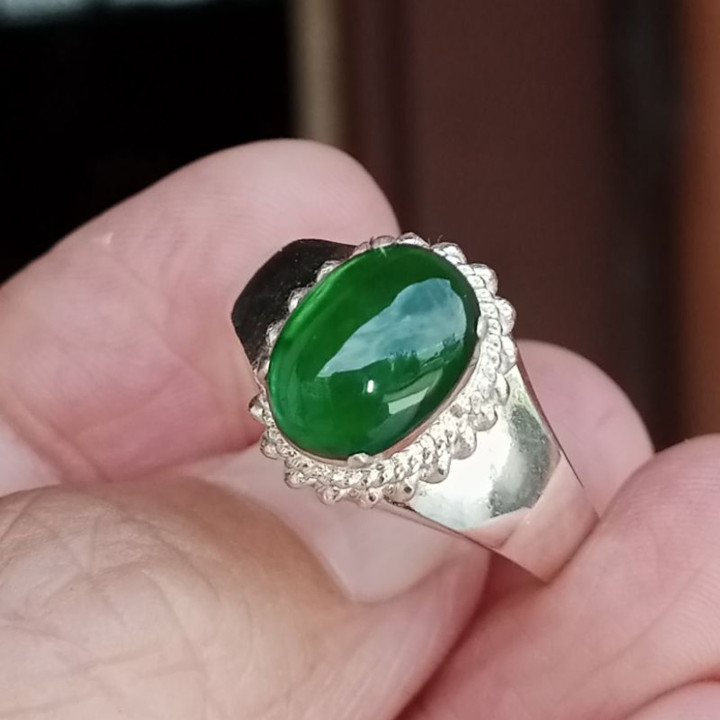 Anillo auténtico de jade birmano (Talla 59) - Plata de ley