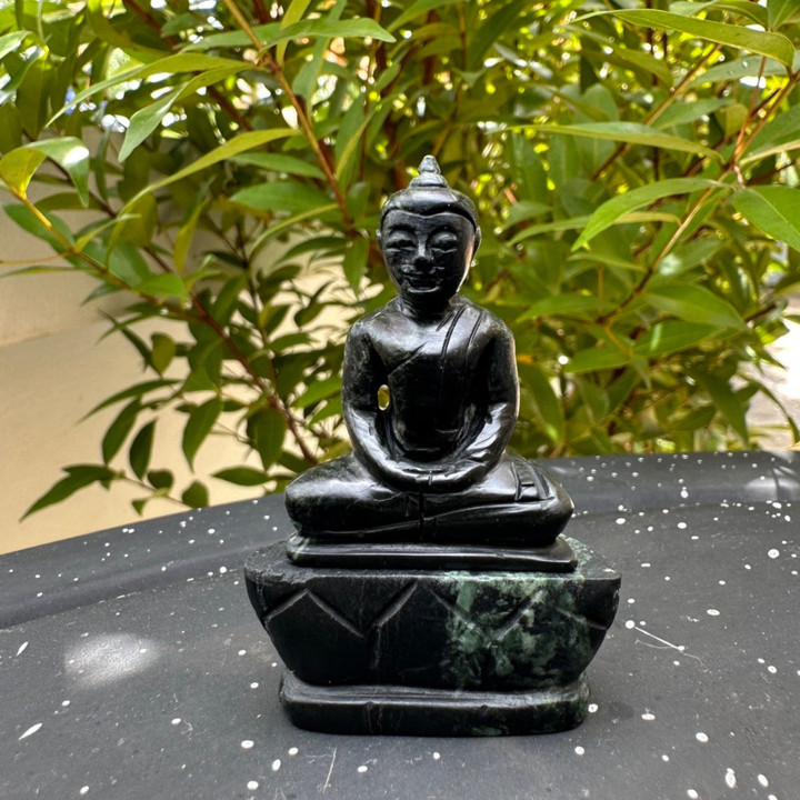 Hand-Carved Emerald Buddha Statue: Black Jade and Serpentine
