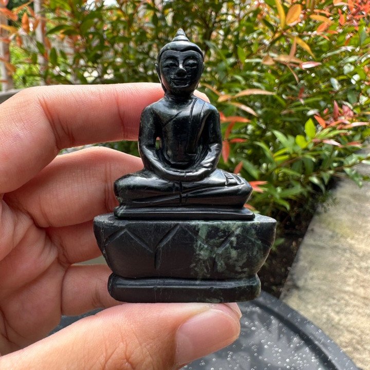 Hand-Carved Emerald Buddha Statue: Black Jade and Serpentine