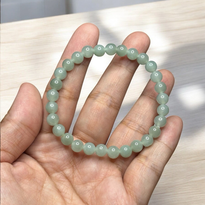 Pulsera de jade verde lechoso | Belleza translúcida de 6,5 mm