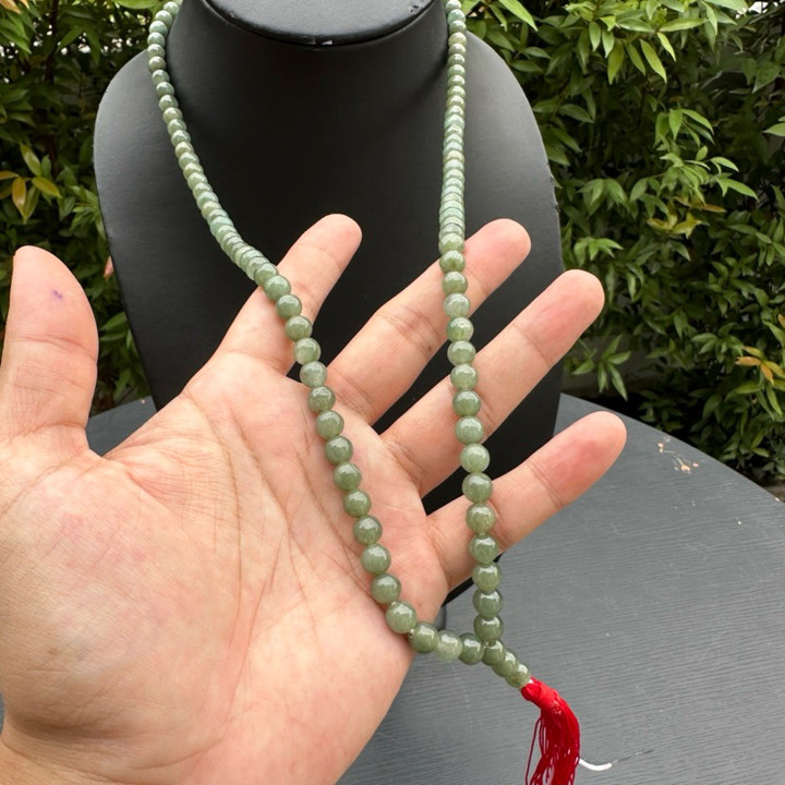 Green Jade Prayer Beads - Luscious Texture and Graduated Design
