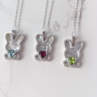 Sterling Silver Garnet and Mother of Pearl Necklace - RN110