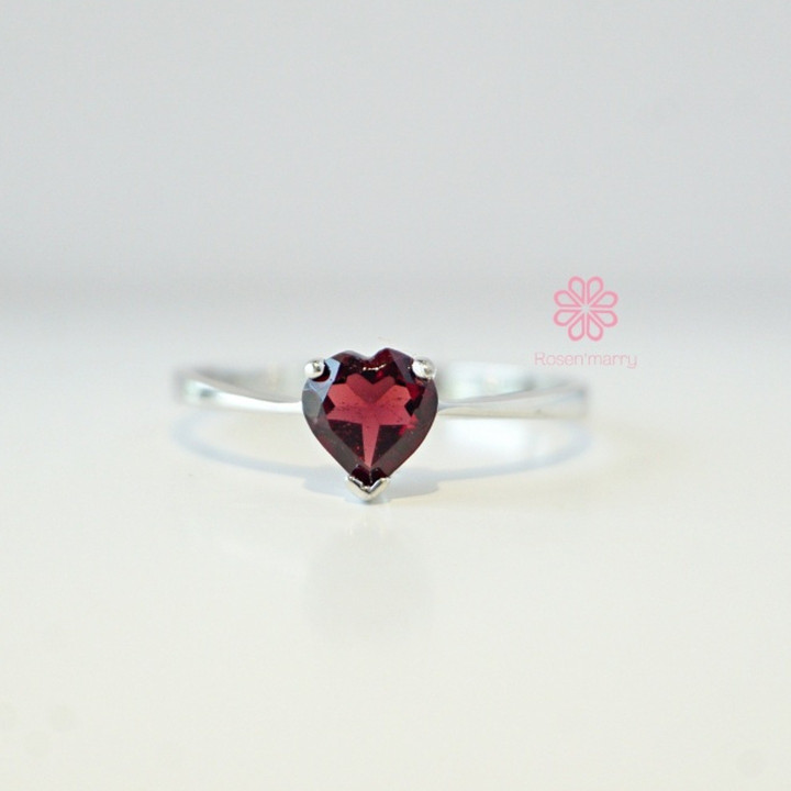 Bague cœur en grenat et argent sterling | Bijoux Rosen'marry