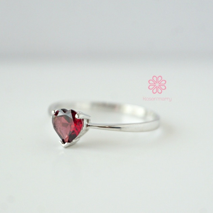 Bague cœur en grenat et argent sterling | Bijoux Rosen'marry
