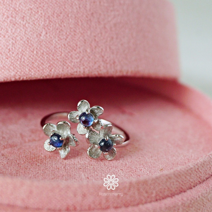 Bague Fleur en Saphir Bleu | Argent Sterling et Coffret Cadeau