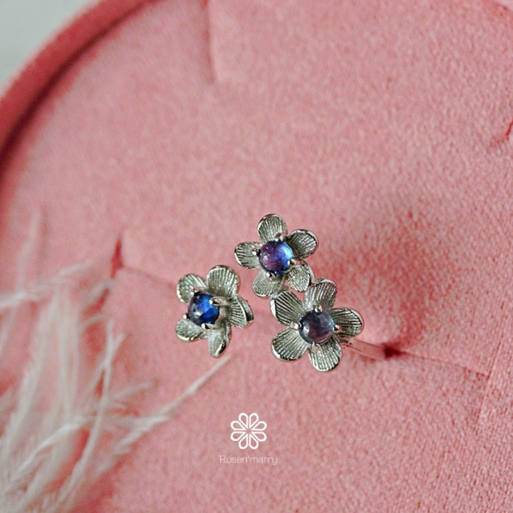 Bague Fleur en Saphir Bleu | Argent Sterling et Coffret Cadeau