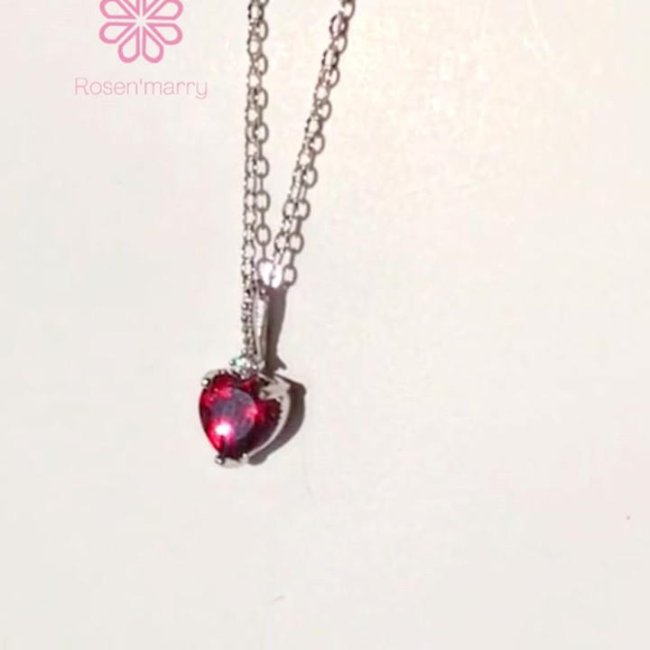 Halskette mit Granatherzanhänger aus Sterlingsilber - Rosen'marry