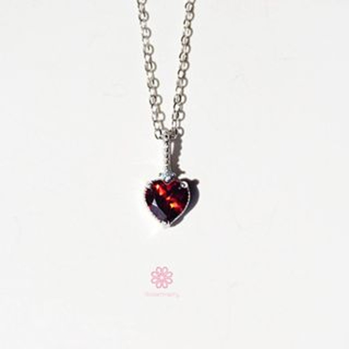 Halskette mit Granatherzanhänger aus Sterlingsilber - Rosen'marry
