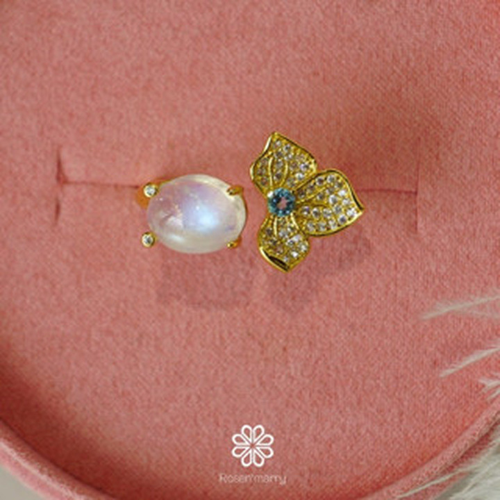 Blue Moonstone Ring | Sterling Silver and Gold Plated | Adjustable