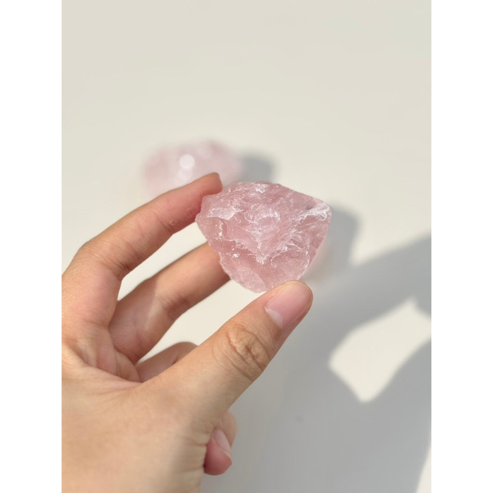 Rose Quartz Crystal (4-5cm): Love and Gentle Energy