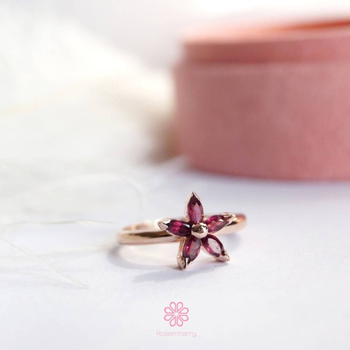 Rhodolith-Granat-Ring | Sterlingsilber, Blumendesign