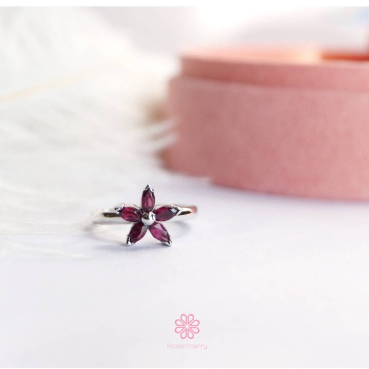 Rhodolith-Granat-Ring | Sterlingsilber, Blumendesign