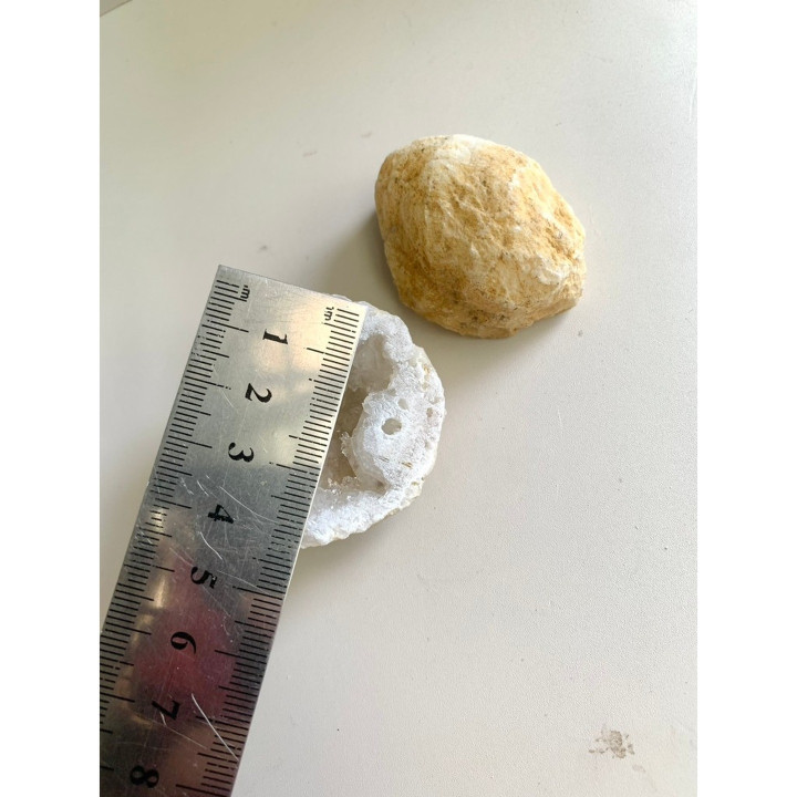 White Quartz Geode: Natural Crystal for Healing and Positive Energy