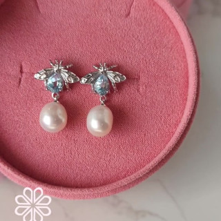 Raw Topaz and Pearl Bee Earrings | 925 Sterling Silver | Rosen'marry