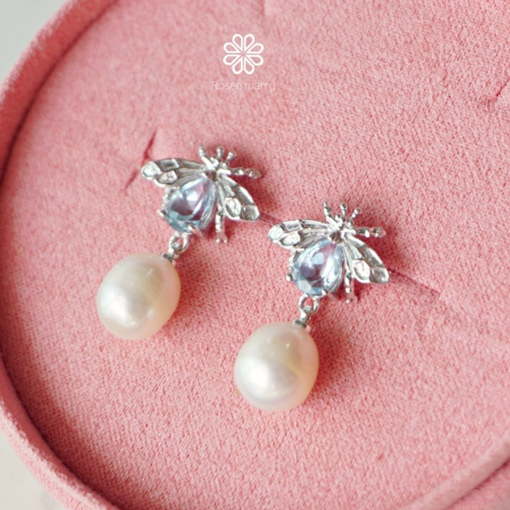 Raw Topaz and Pearl Bee Earrings | 925 Sterling Silver | Rosen'marry