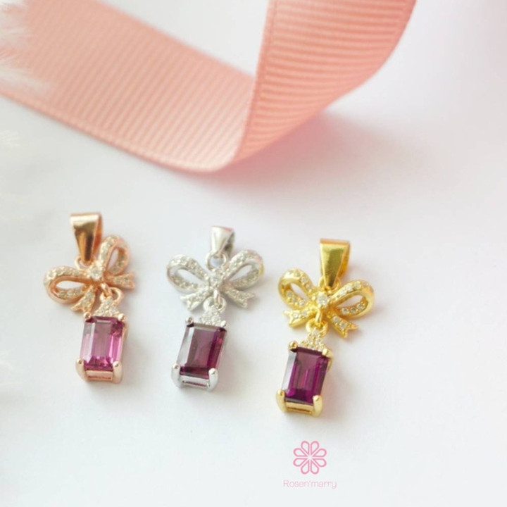 Rhodolite Gemstone Necklace | Sterling Silver Pendant and Box