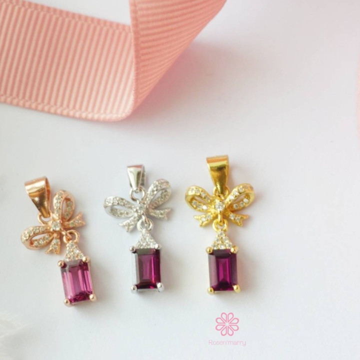 Rhodolite Gemstone Necklace | Sterling Silver Pendant and Box