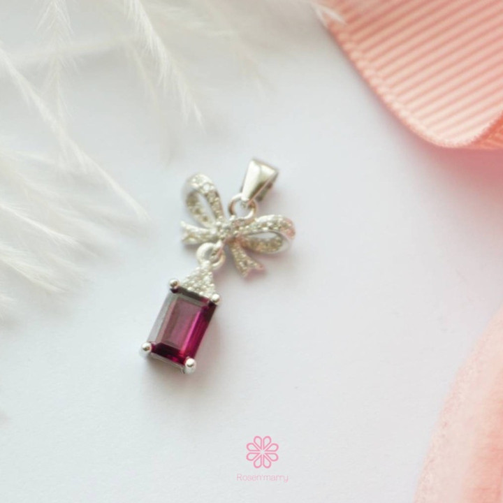 Rhodolite Gemstone Necklace | Sterling Silver Pendant and Box