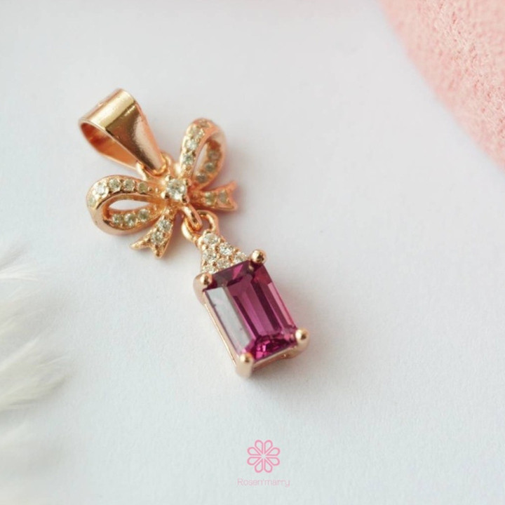 Rhodolite Gemstone Necklace | Sterling Silver Pendant and Box