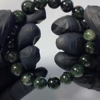 Green Rutilated Quartz Bracelet: Attract Wealth and Luck
