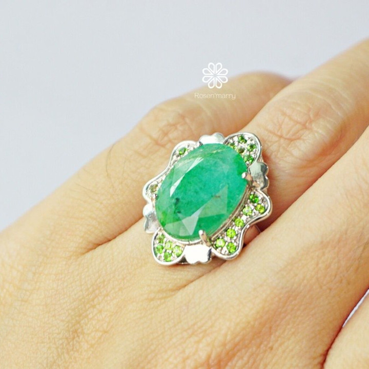 9ct Emerald Ring | Sterling Silver and White Gold Plating | Size 55
