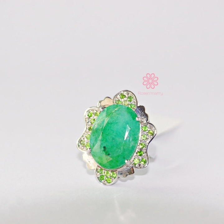 9ct Emerald Ring | Sterling Silver and White Gold Plating | Size 55