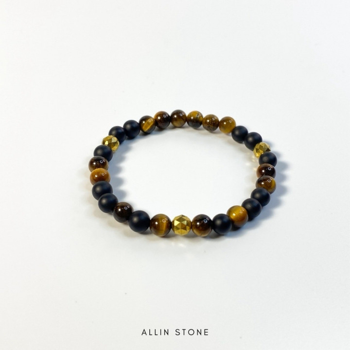 Tiger's Eye and Black Onyx Bracelet: Protection and Good Fortune