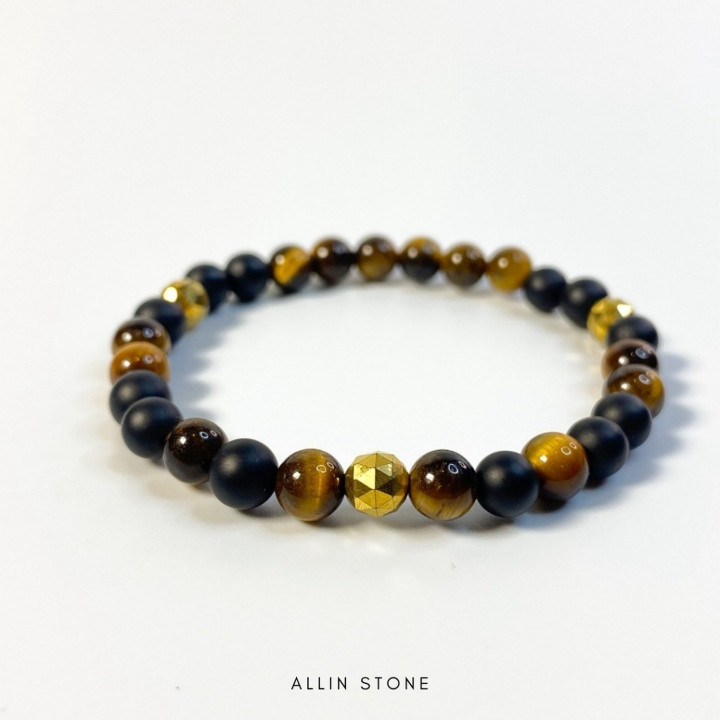 Tiger's Eye and Black Onyx Bracelet: Protection and Good Fortune