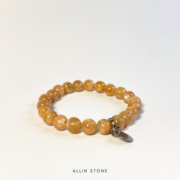 Moonstone Bracelet: Enhance Charm and New Beginnings
