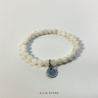 Enhance Charm and Love with Moonstone Bracelet
