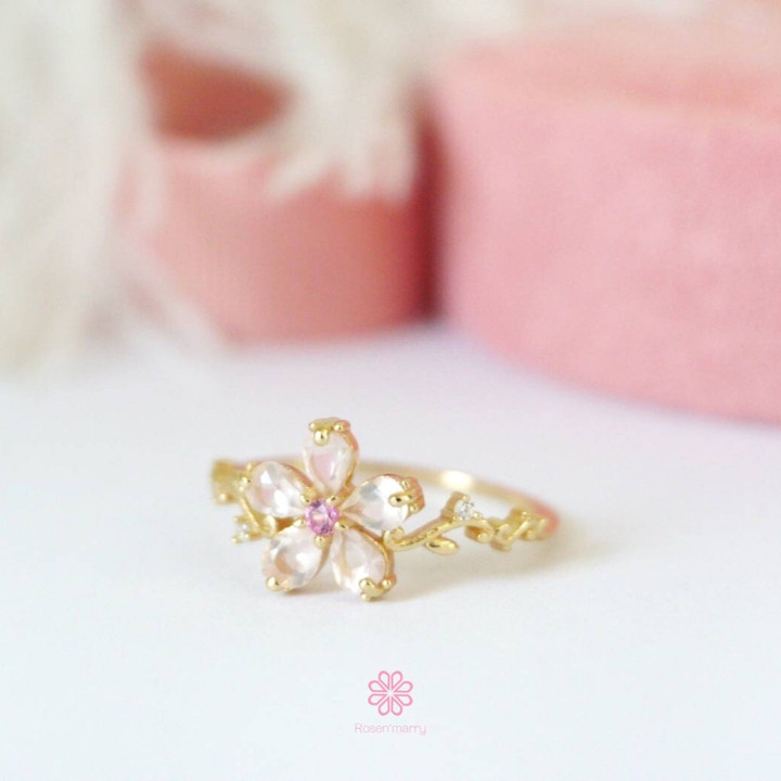 Rosenquarz- und vergoldeter Silberring | Eleganter Schmuck von Rosen'marry