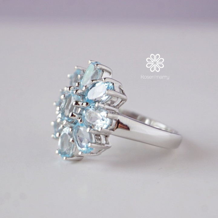 Sparkling Genuine Topaz Ring in Sterling Silver