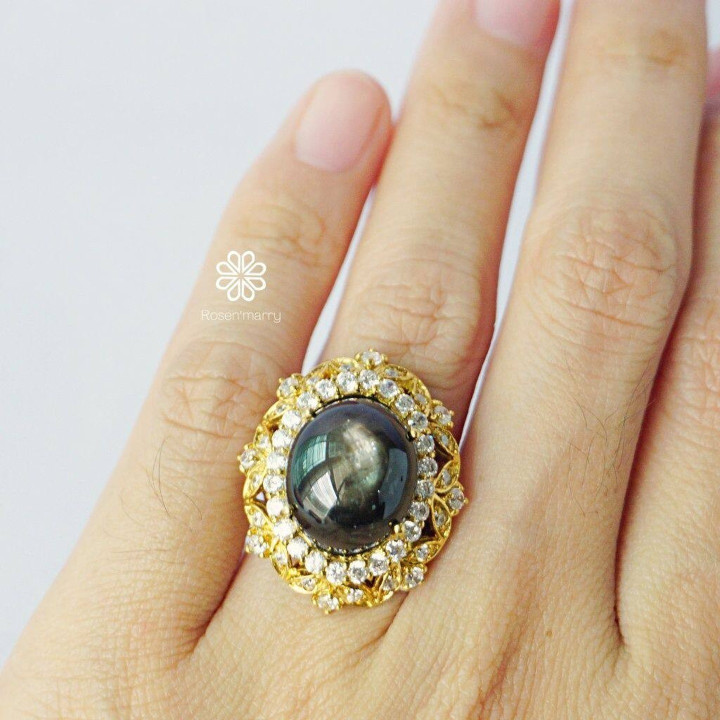Ring mit schwarzem Sternsaphir | 18 Karat vergoldetes Sterlingsilber | Größe 55