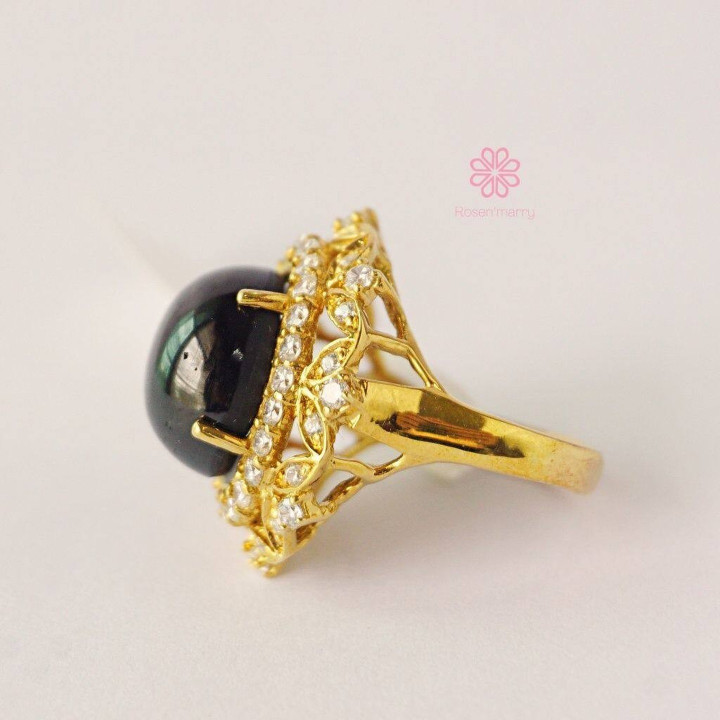 Ring mit schwarzem Sternsaphir | 18 Karat vergoldetes Sterlingsilber | Größe 55