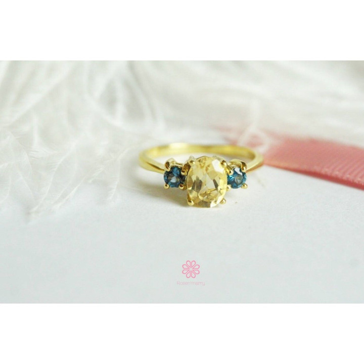 Ring aus Sterlingsilber, vergoldet, mit Rosenquarz und Topas