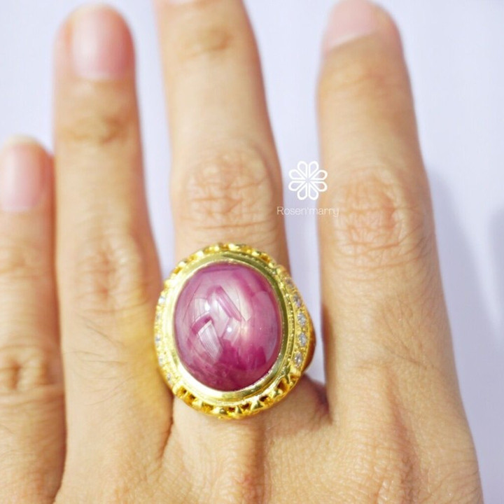 Sparkling 34-Carat Ruby Ring in Sterling Silver and Gold
