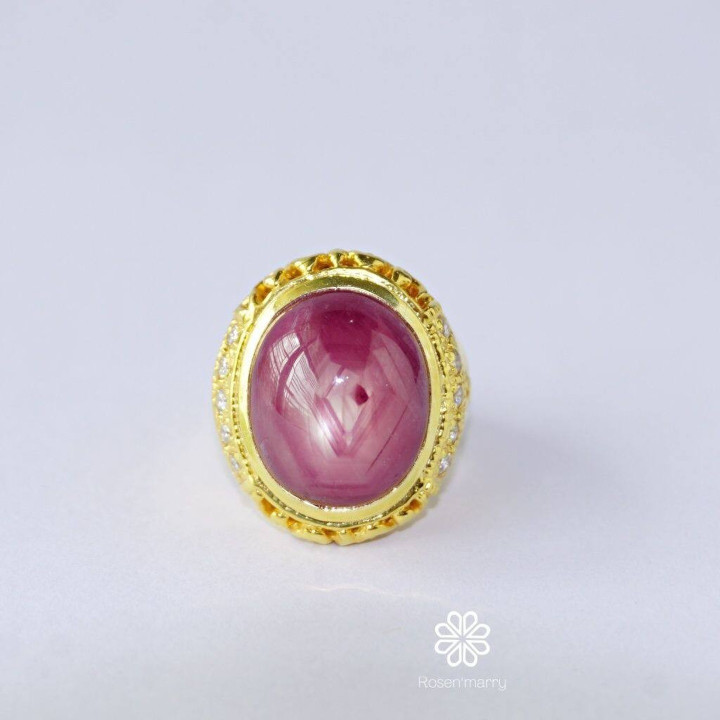 Sparkling 34-Carat Ruby Ring in Sterling Silver and Gold