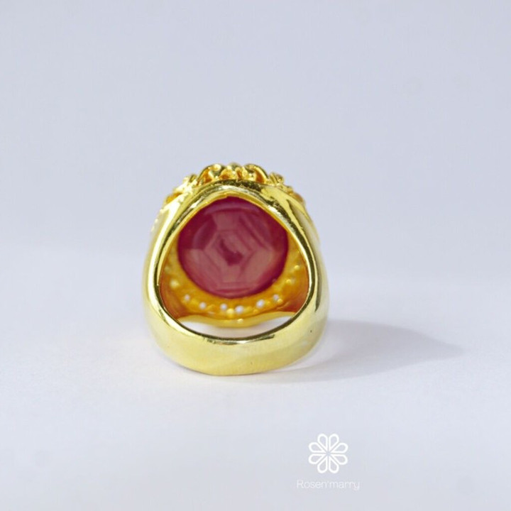 Sparkling 34-Carat Ruby Ring in Sterling Silver and Gold