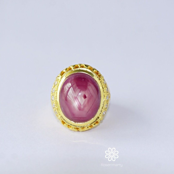 Sparkling 34-Carat Ruby Ring in Sterling Silver and Gold