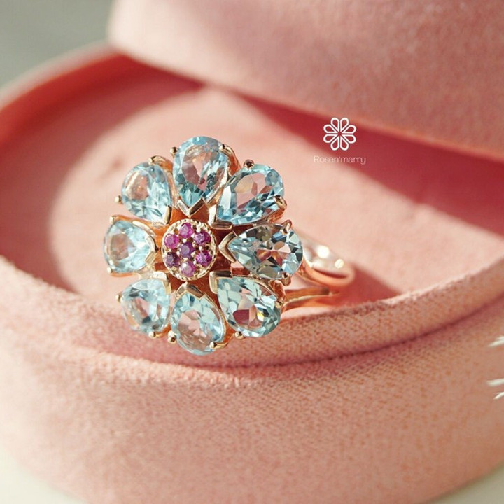 Radiant Ruby Ring in Pink Gold Setting | Rosen'marry