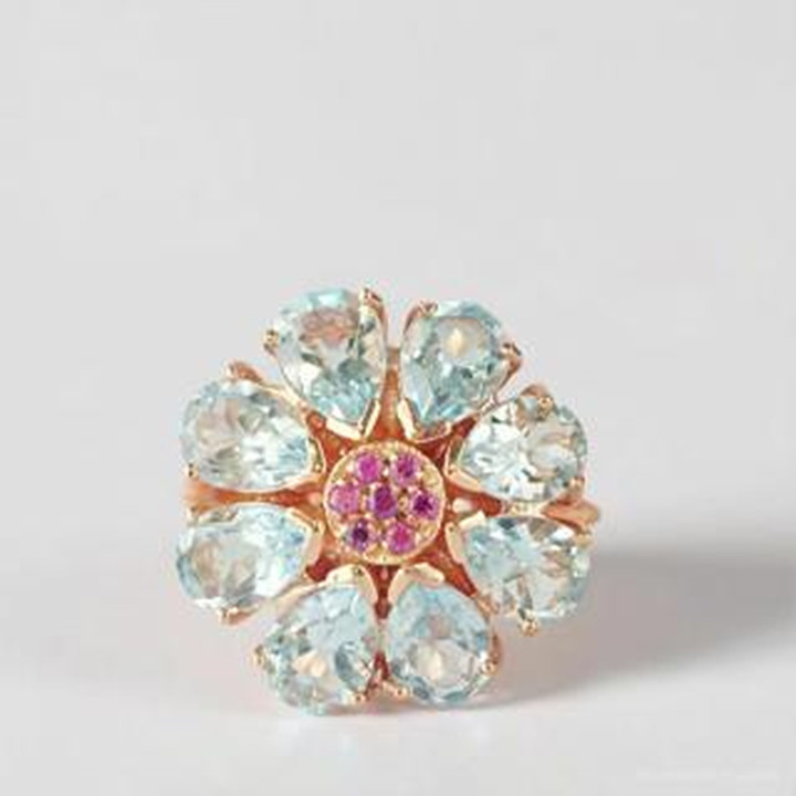 Radiant Ruby Ring in Pink Gold Setting | Rosen'marry