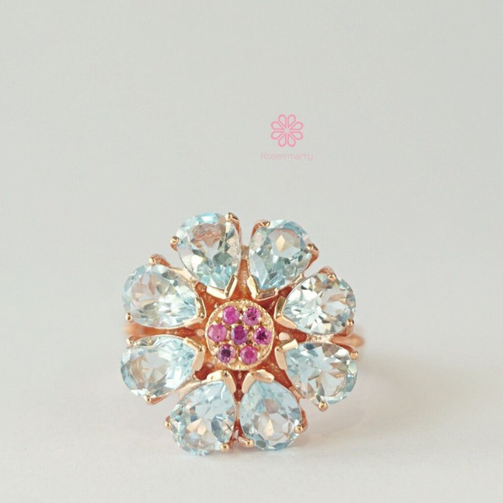 Radiant Ruby Ring in Pink Gold Setting | Rosen'marry