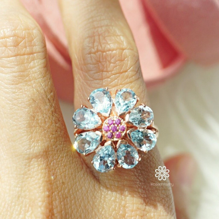 Radiant Ruby Ring in Pink Gold Setting | Rosen'marry