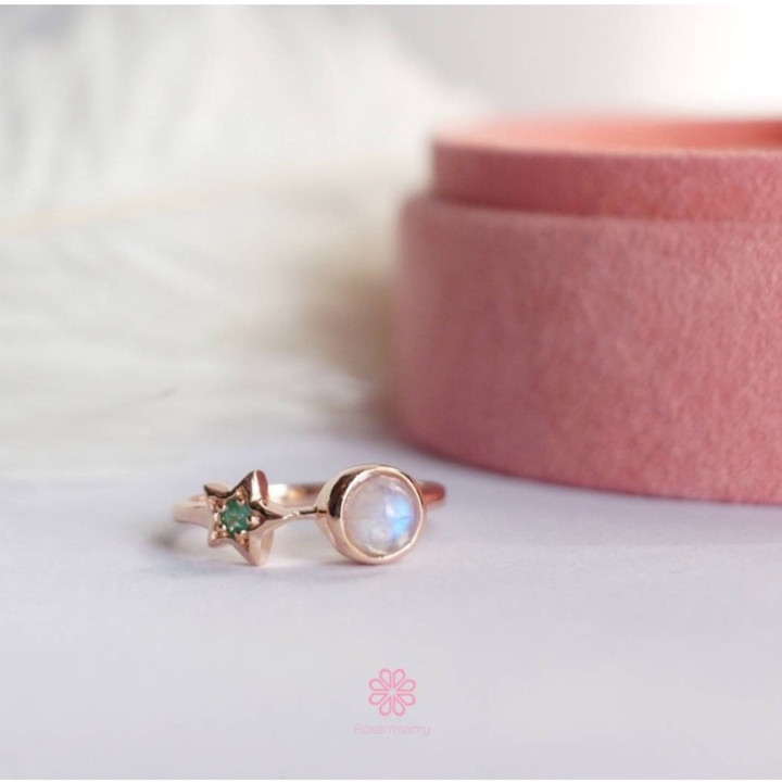 Ring mit himmelblauem Mondstein und Smaragd | Sterlingsilber | Glücksbringer-Schmuck