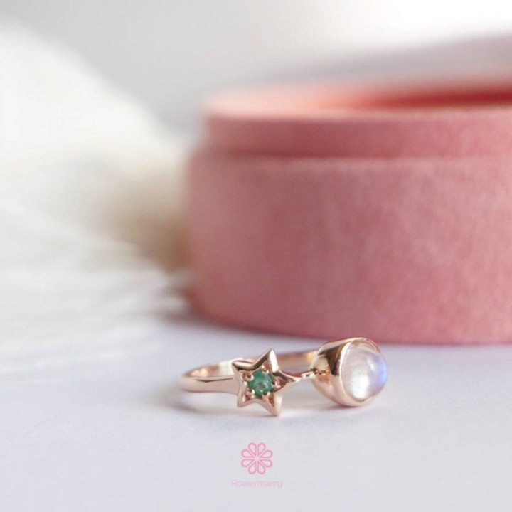 Ring mit himmelblauem Mondstein und Smaragd | Sterlingsilber | Glücksbringer-Schmuck