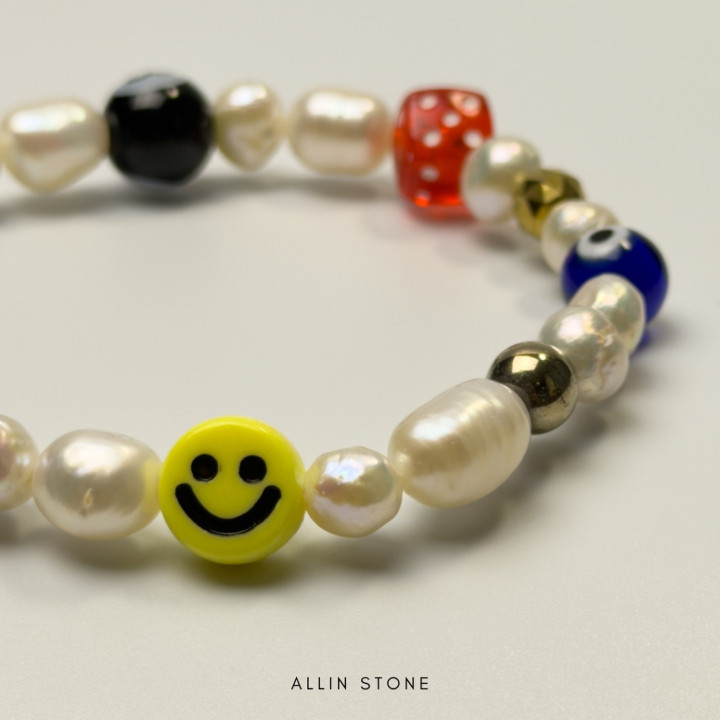 Pearl and Smiley Bracelet - Dainty Charm Jewelry Gift