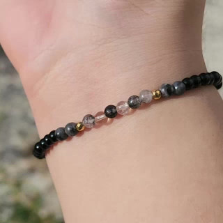 Protective Stone Bracelet | Black Onyx & Labradorite