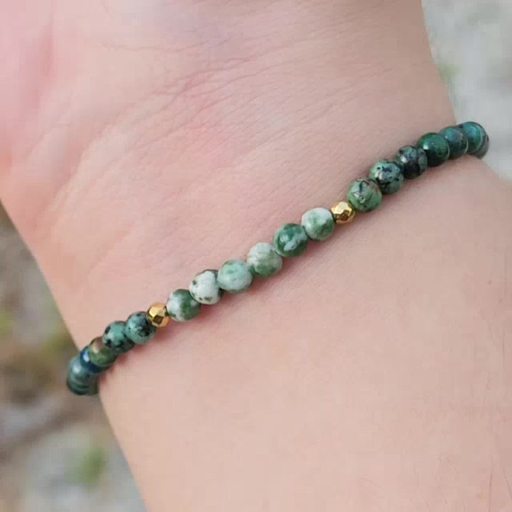 Pulsera de piedra verde armonía para la suerte, la riqueza y el éxito.